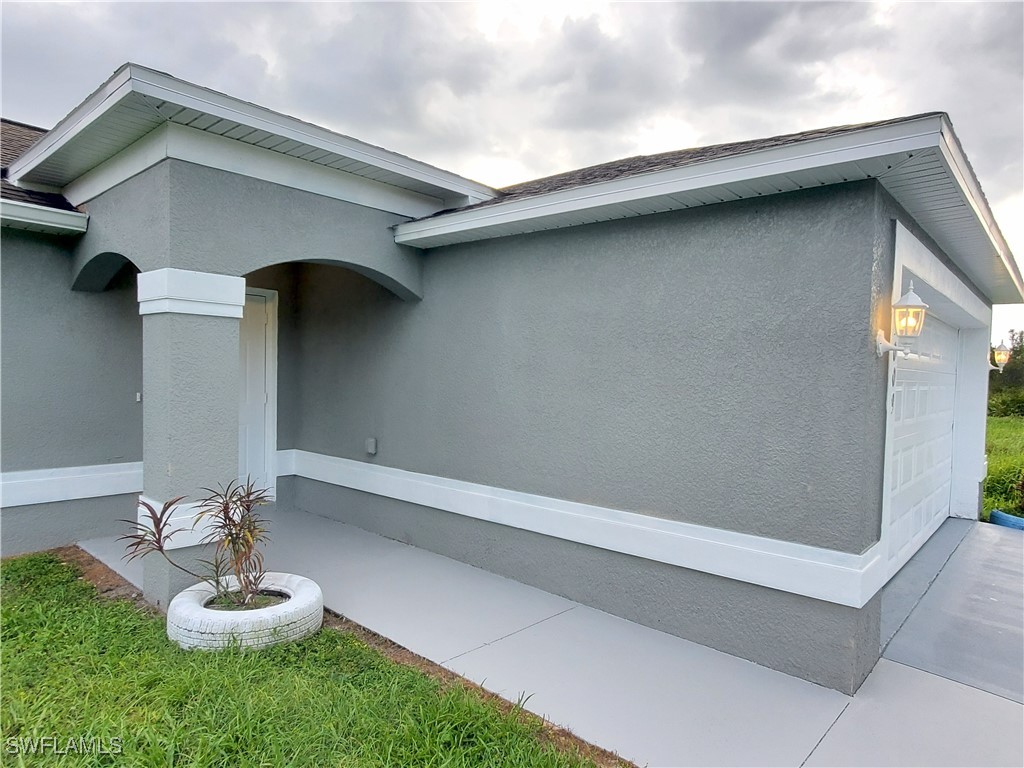 3009 44th ST W