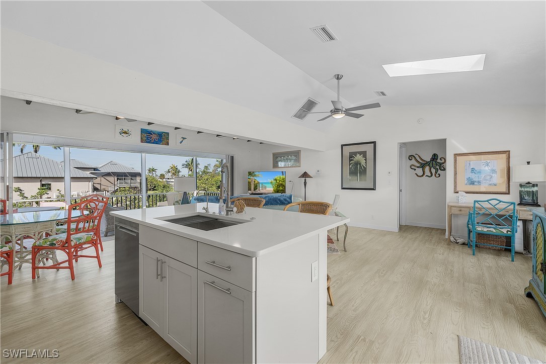 3659 Schooner LN