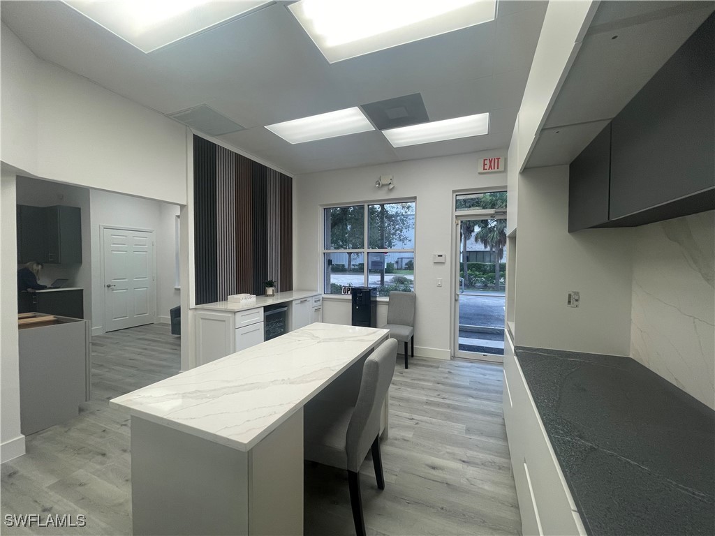 4300 Ford ST 110B