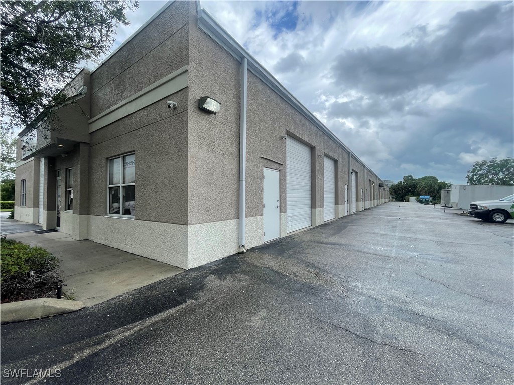 4300 Ford ST 110B