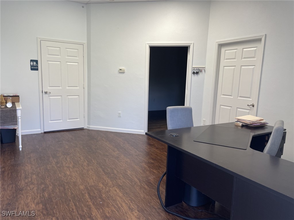 4300 Ford ST 110B