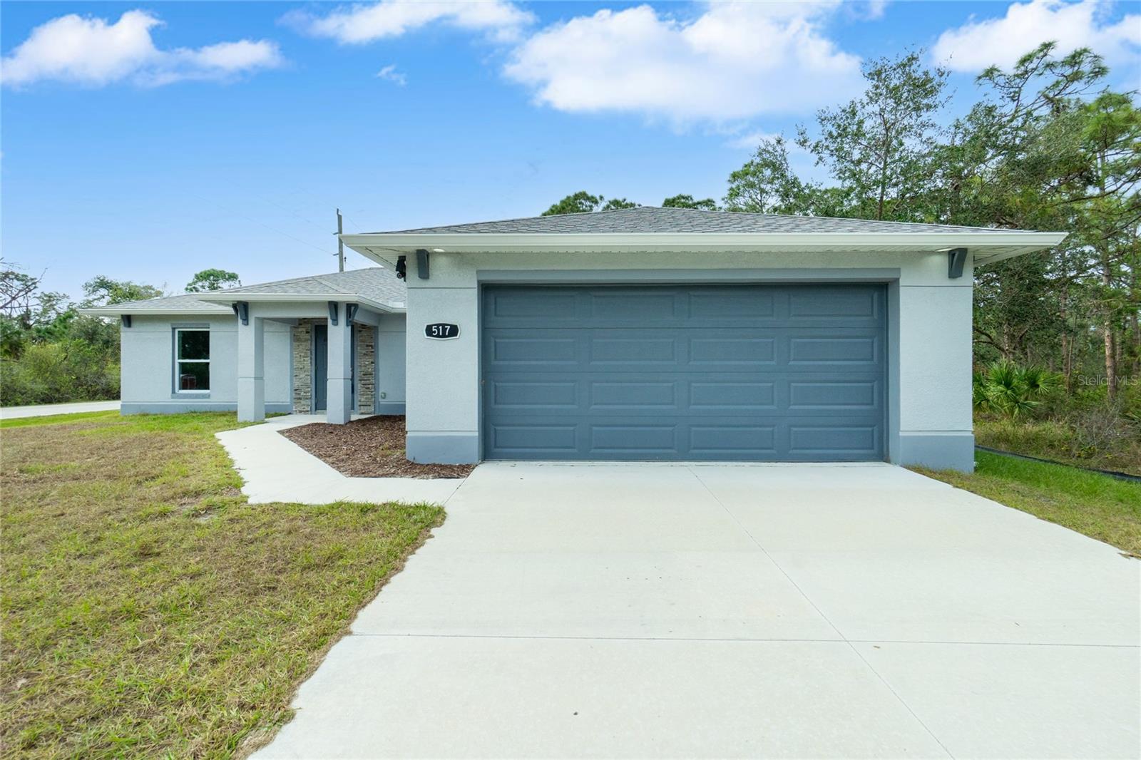 517 BISCAYNE DR