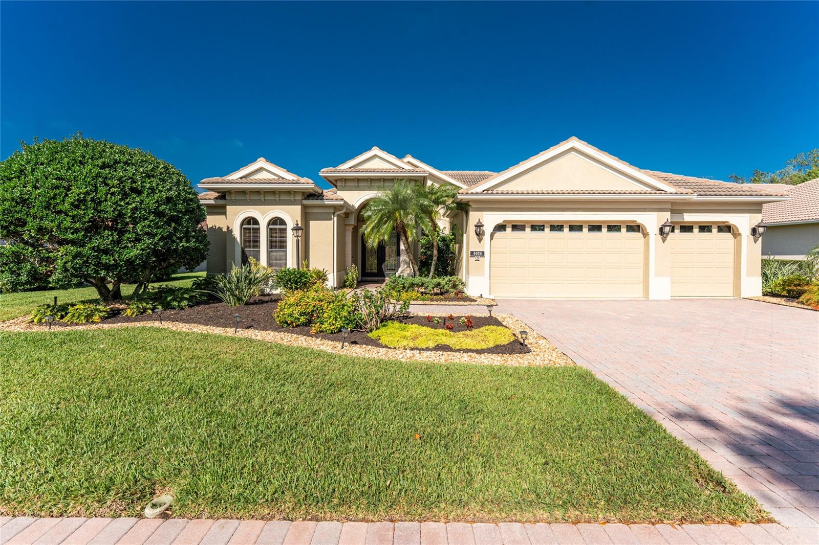 4676 TUSCANA DR