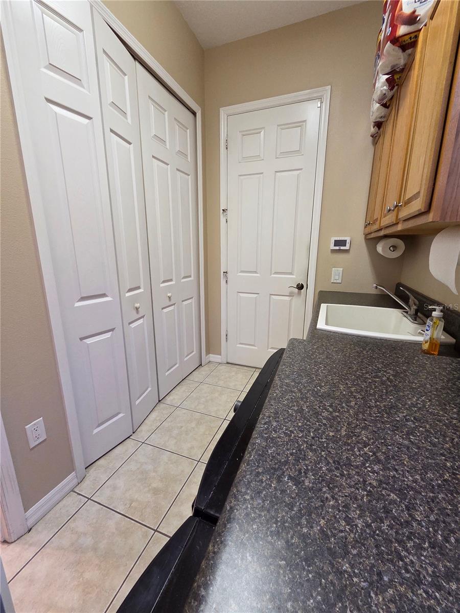 24412 LAKEVIEW PL