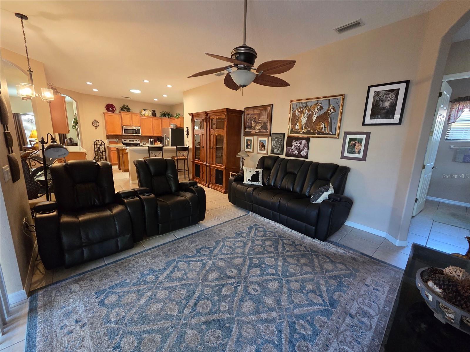 24412 LAKEVIEW PL