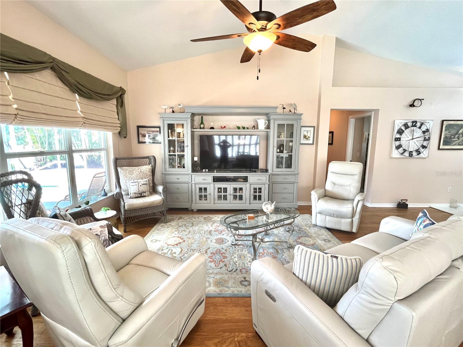 4041 KING TARPON DR