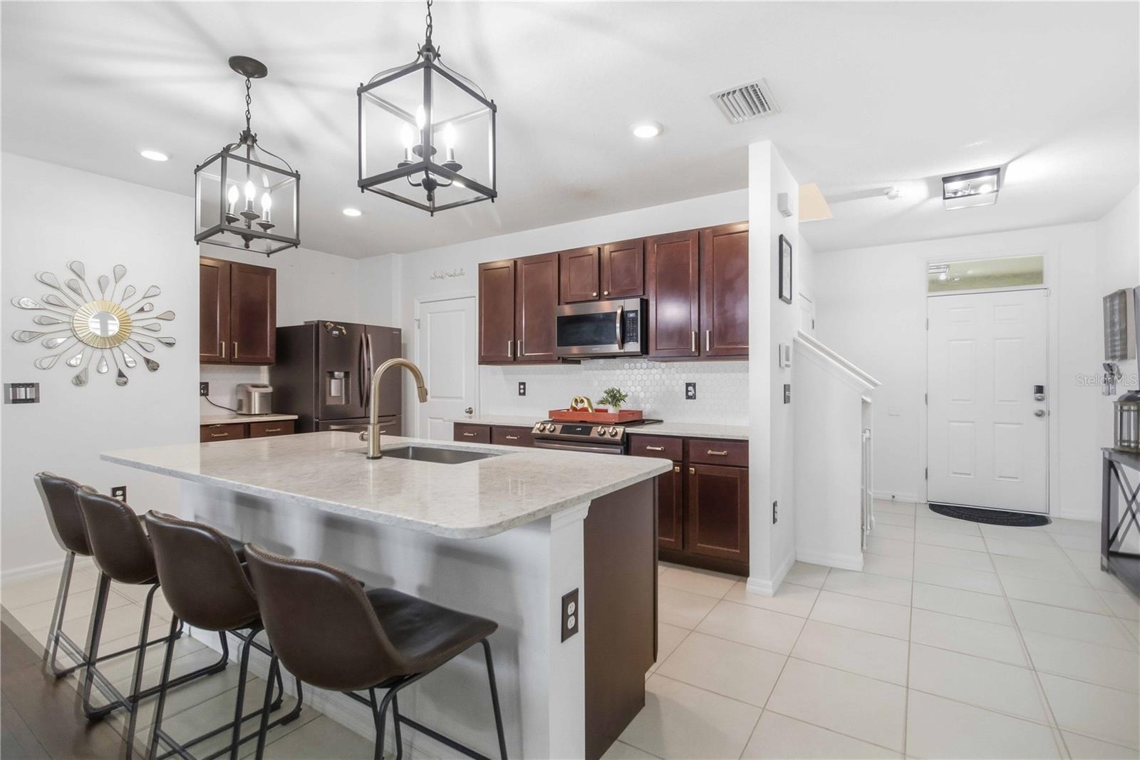 10230 GEESE TRAIL CIR