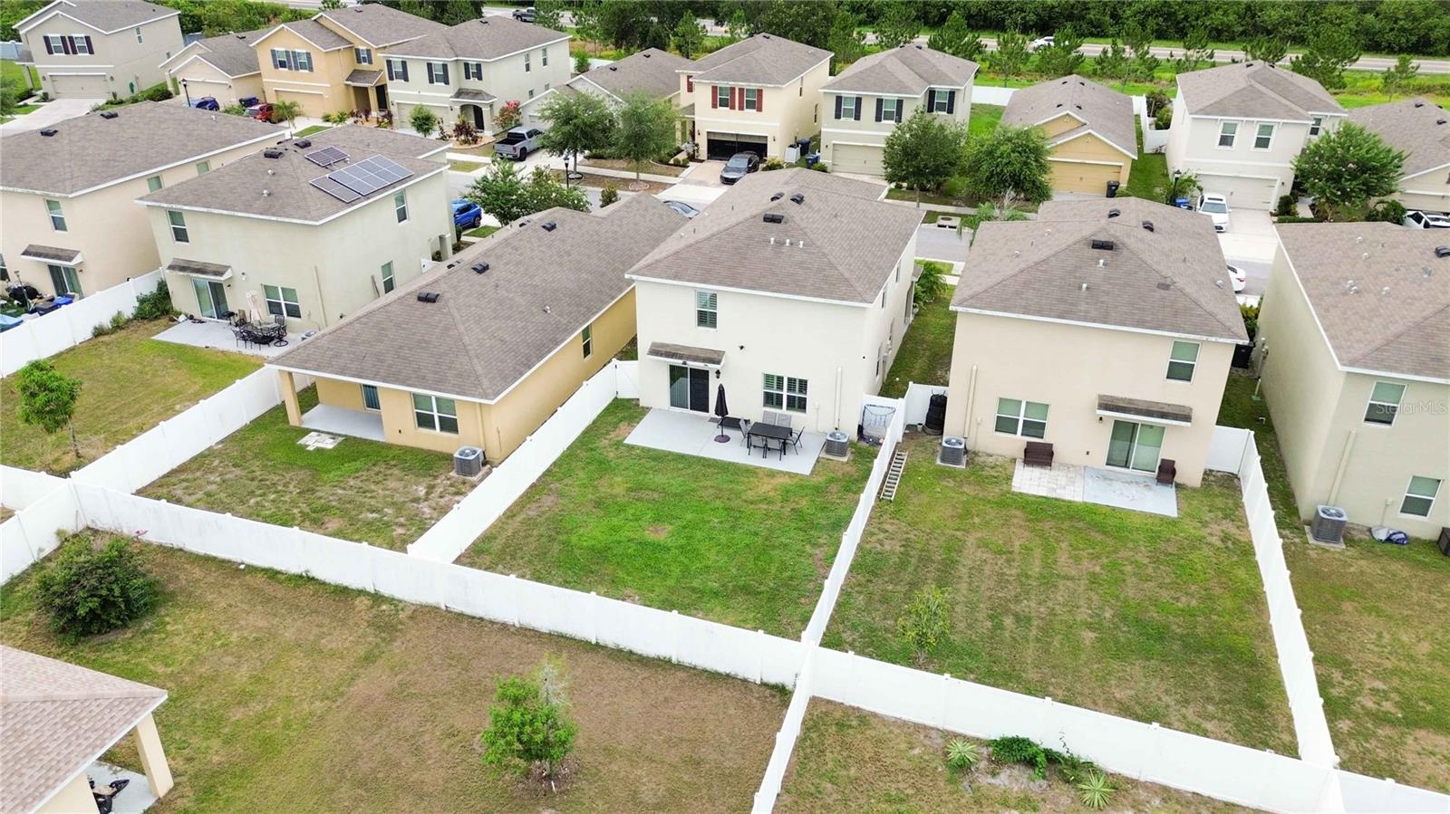 10230 GEESE TRAIL CIR
