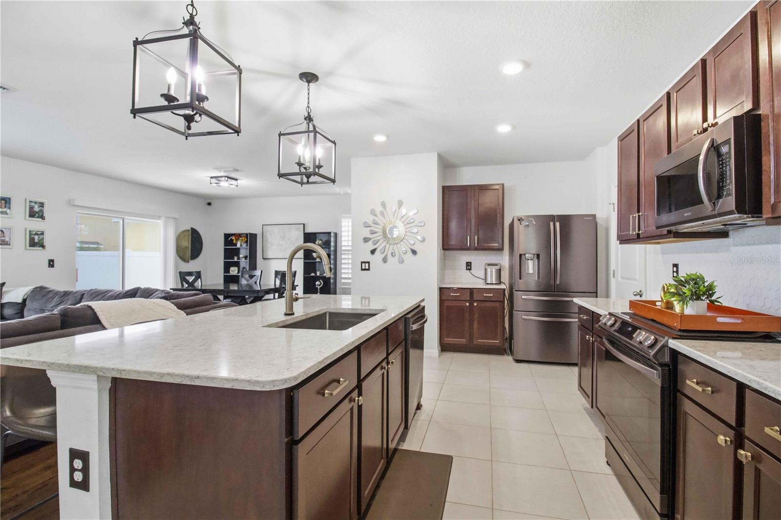 10230 GEESE TRAIL CIR