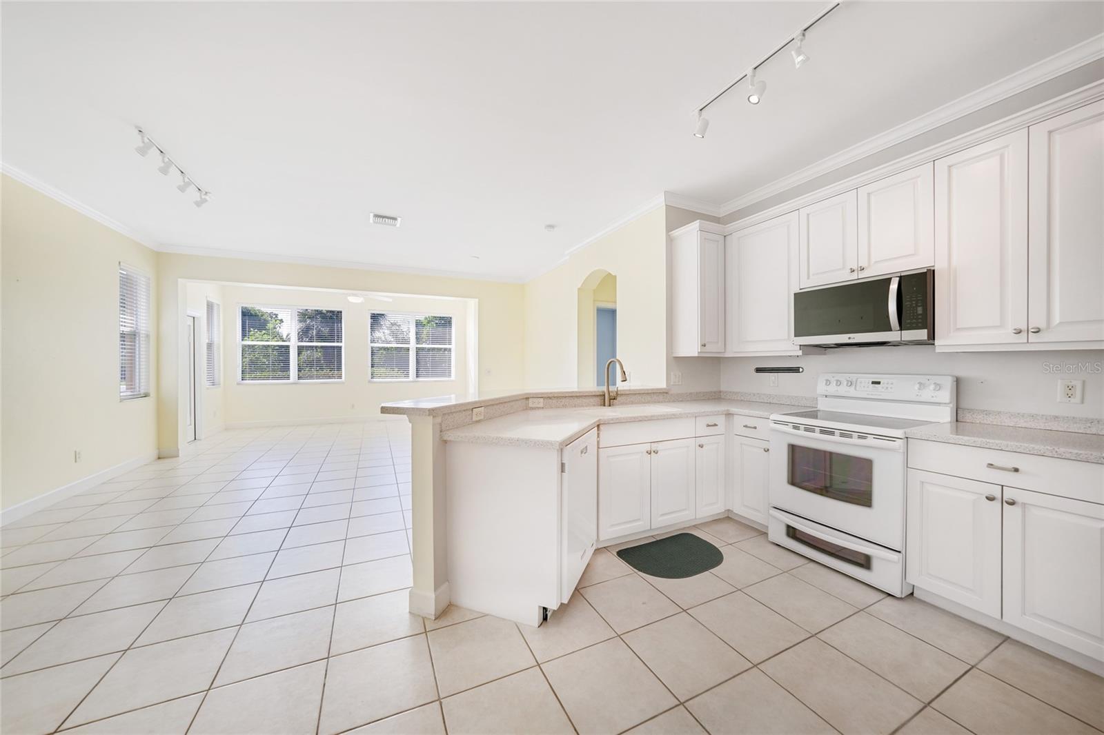 3810 COBIA VILLAS CT