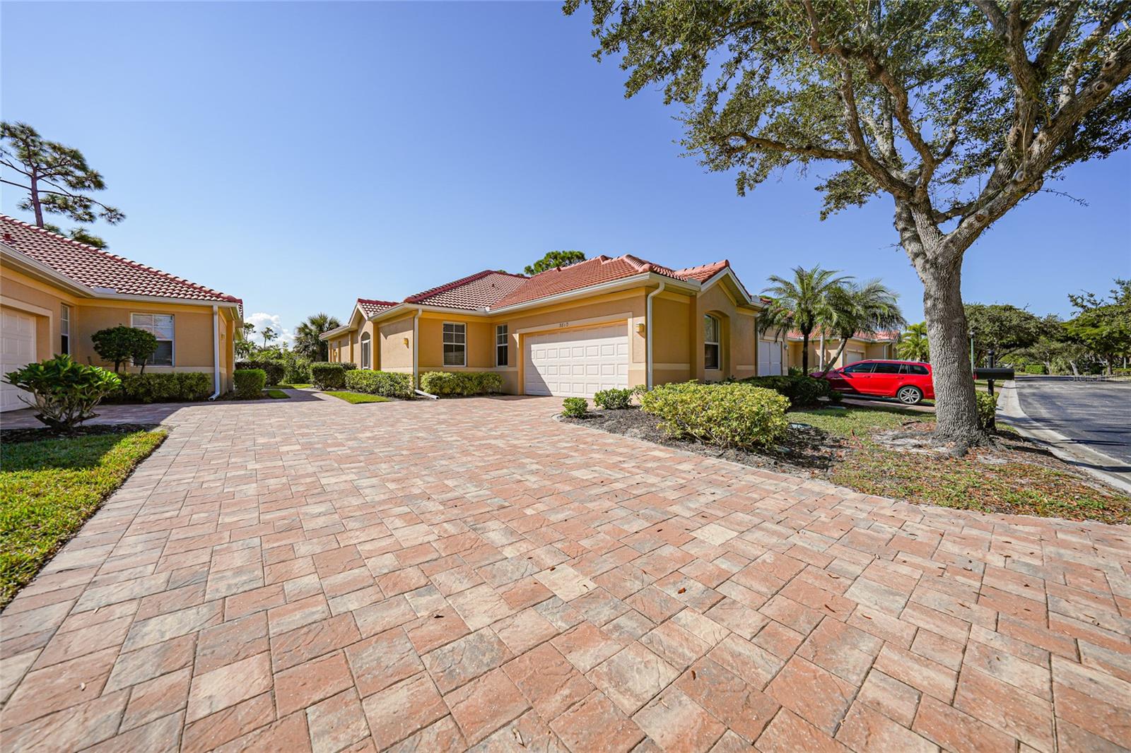 3810 COBIA VILLAS CT