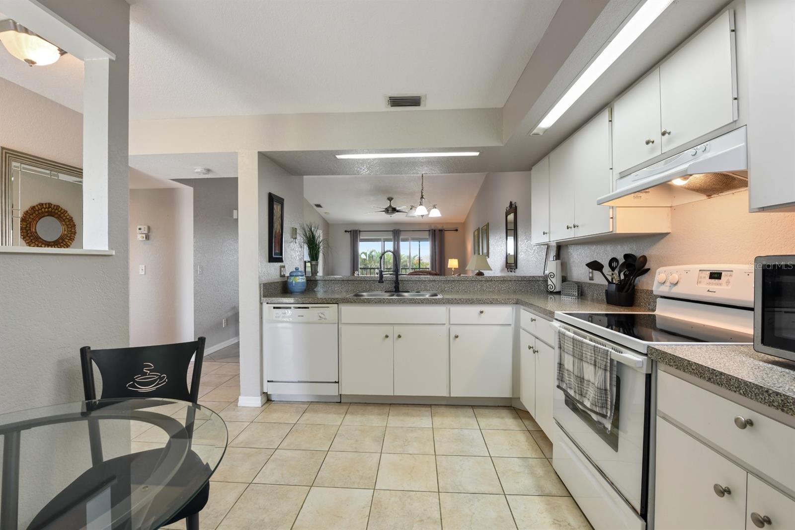 449 ROYAL POINCIANA #221
