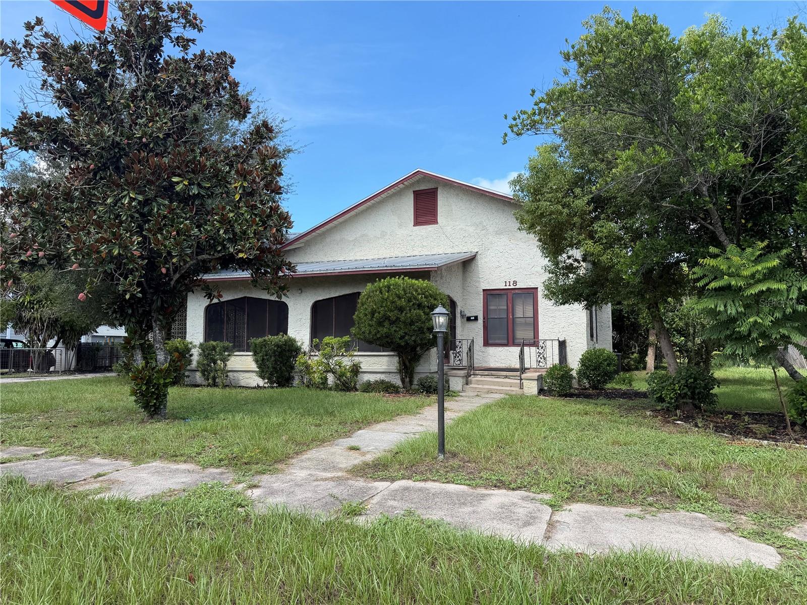 118 S HERNANDO AVE