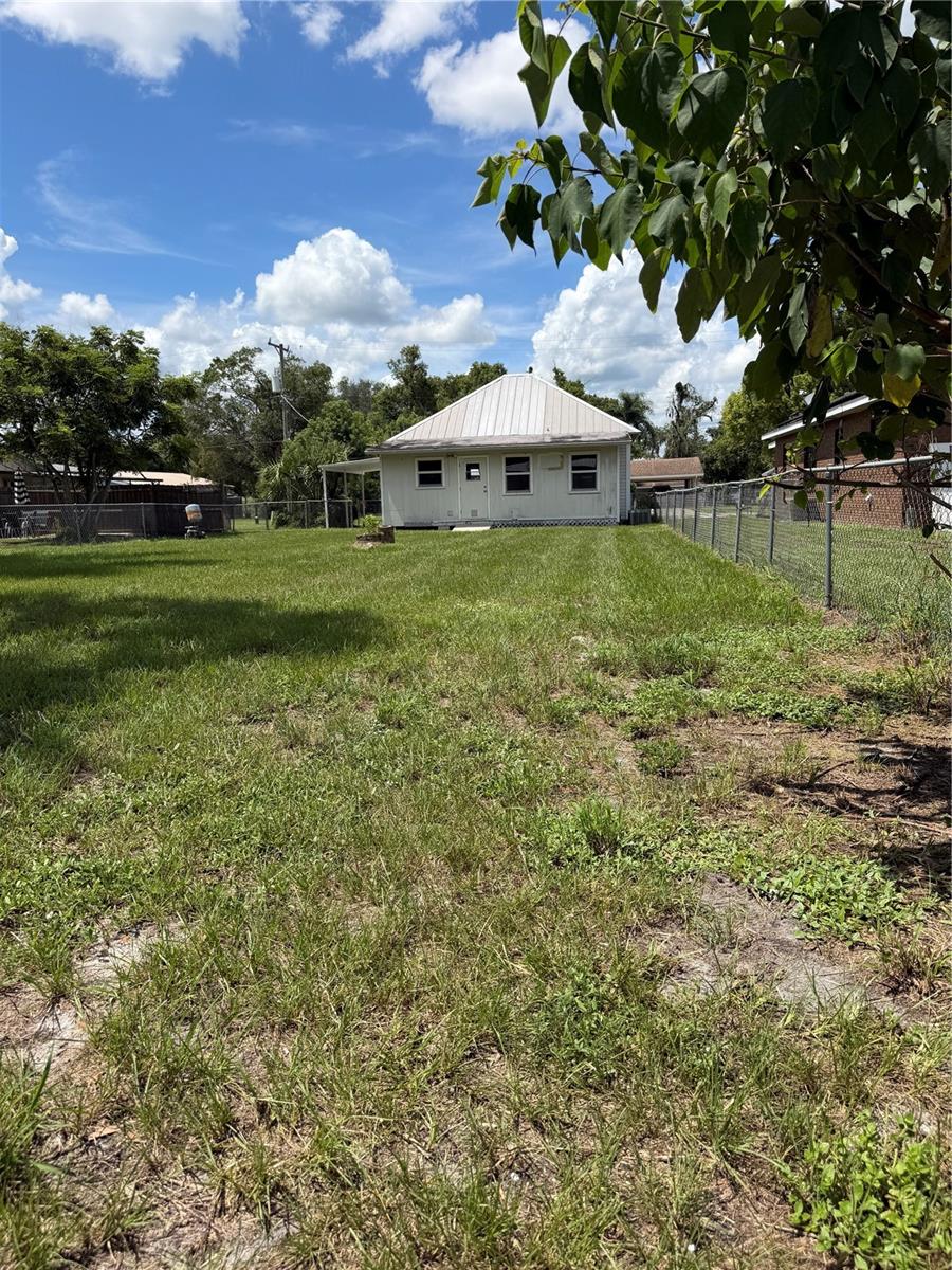 146 N HERNANDO AVE