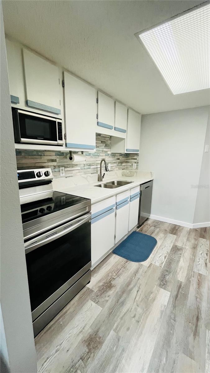 4022 BEAVER LN #800H