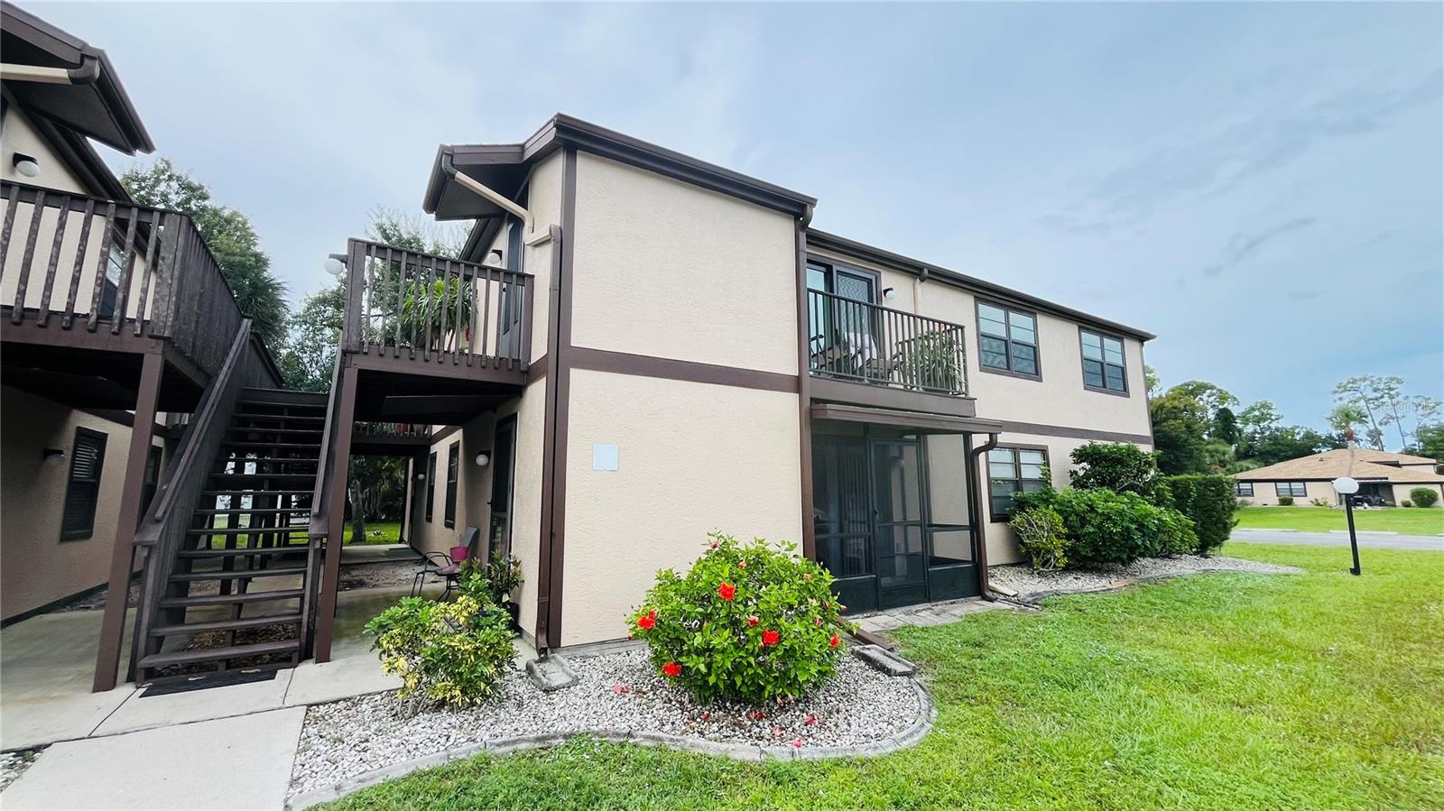 4022 BEAVER LN #800H