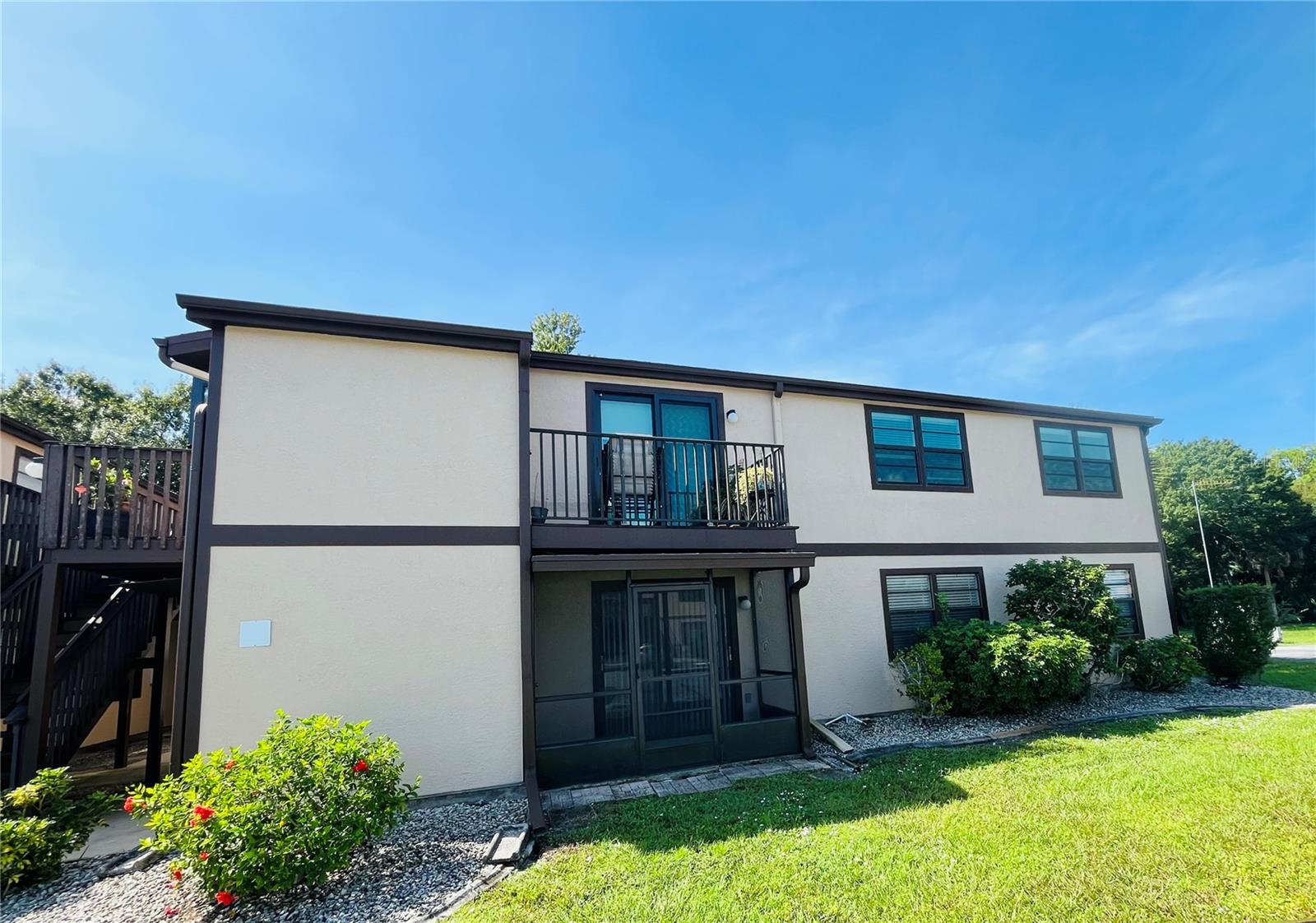 4022 BEAVER LN #800H