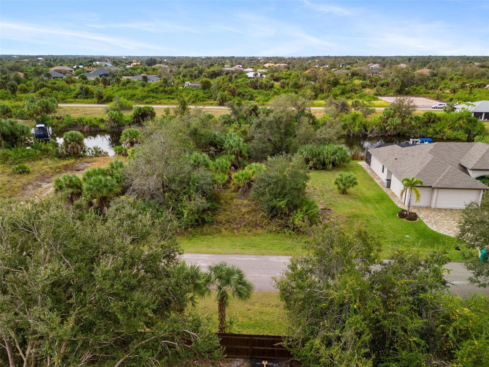13902 BEGONIA CIR