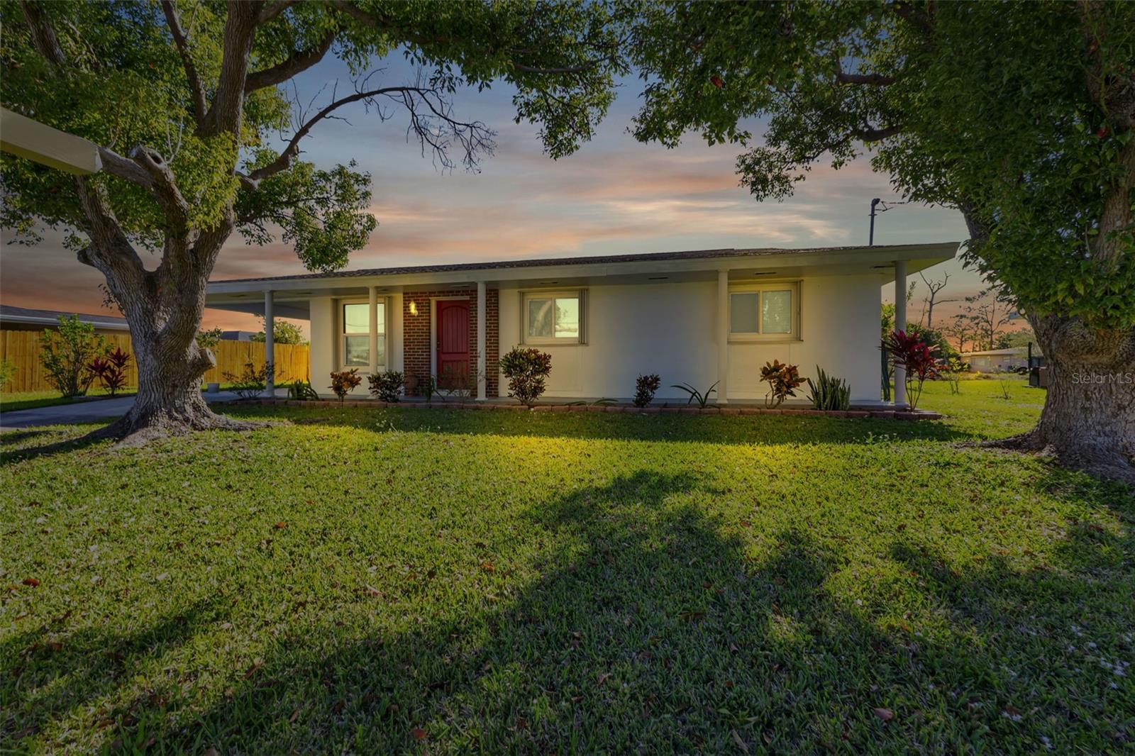 2308 CONWAY BLVD