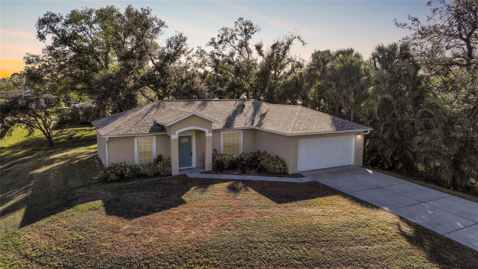 4865 LORRI CIR