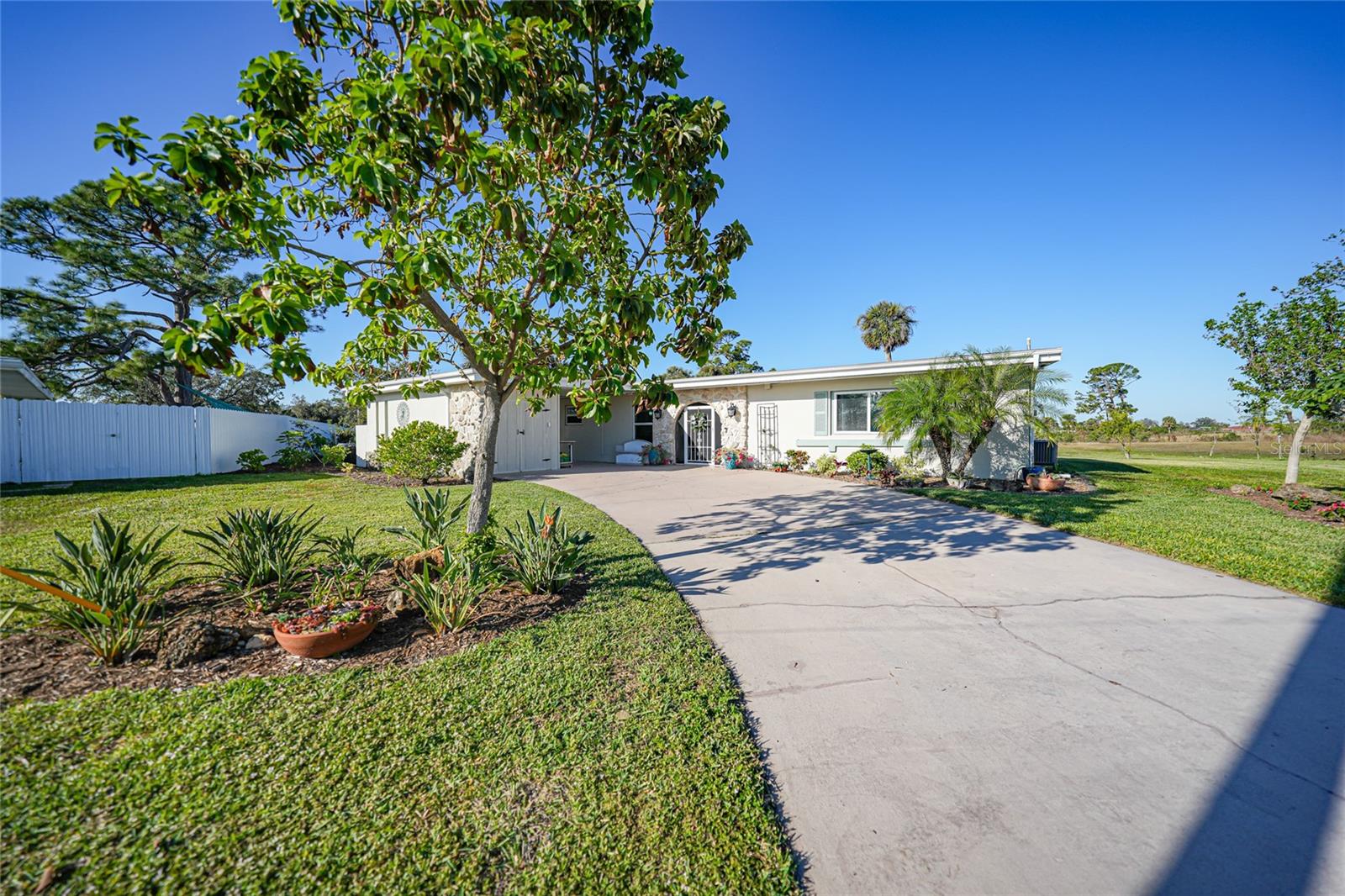 22501 BOLANOS CT