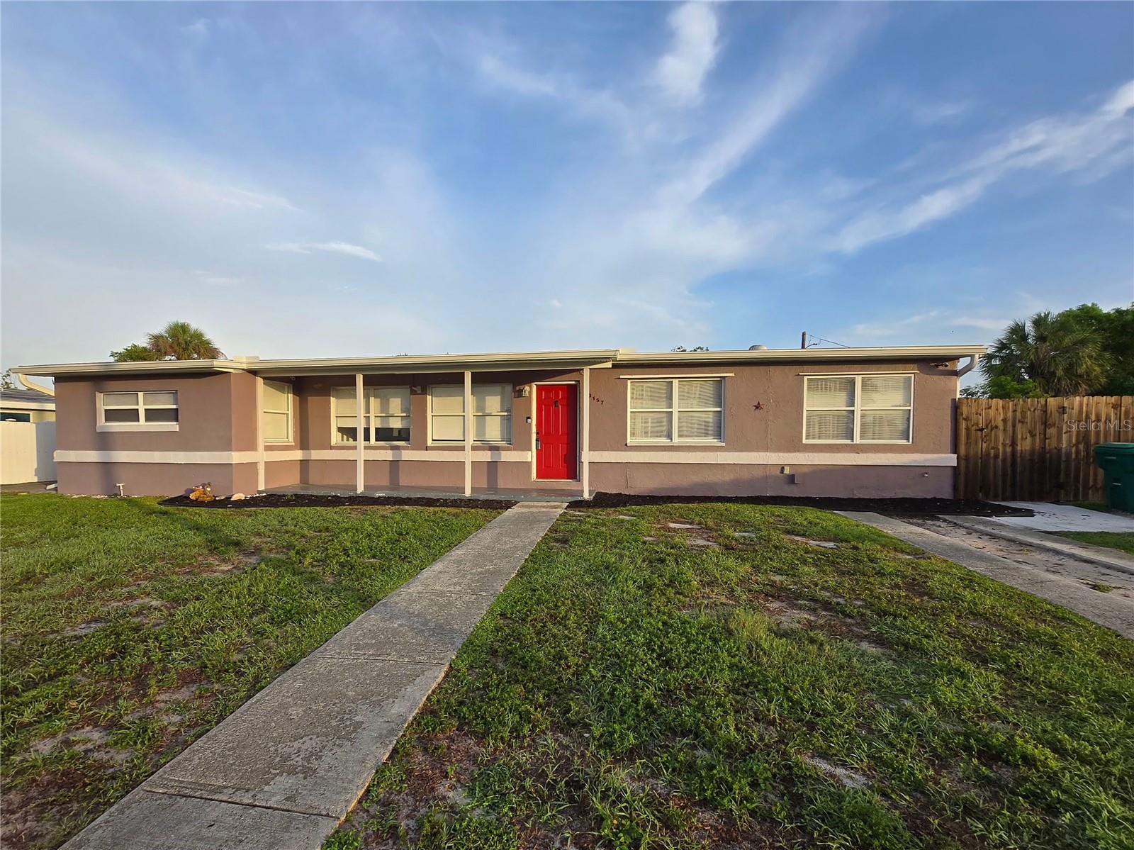 3157 CRESTWOOD DR
