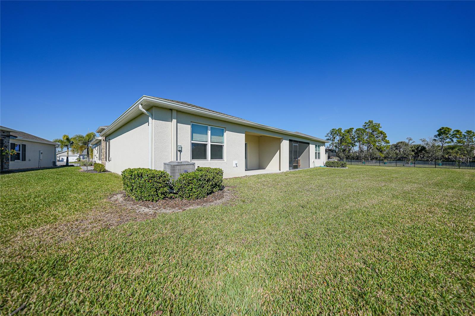 1988 W PALMS DR