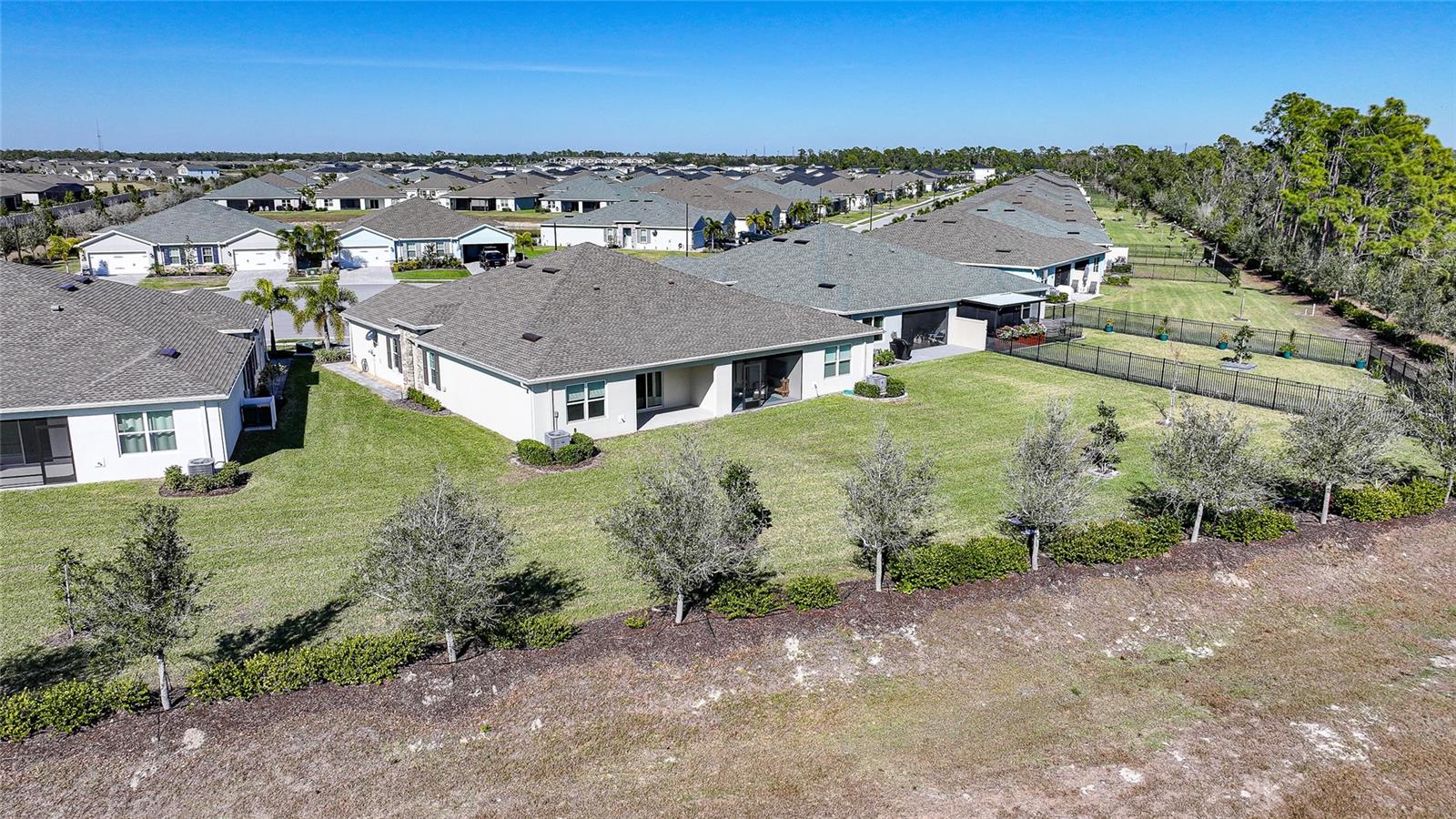 1988 W PALMS DR