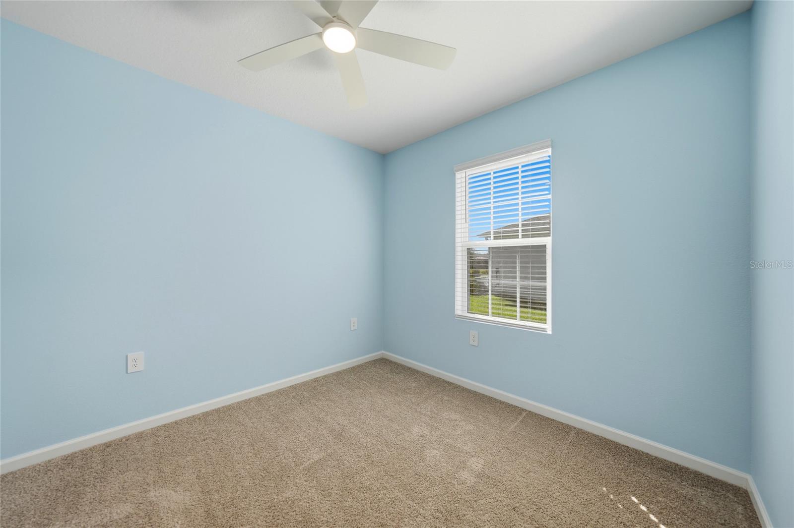 1988 W PALMS DR