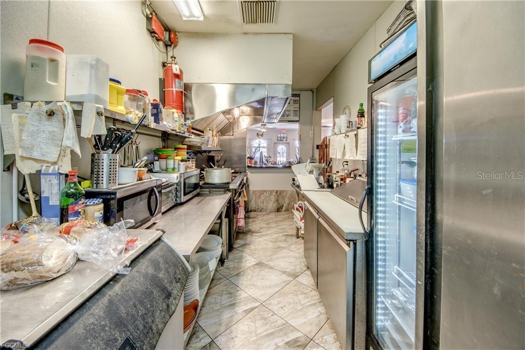 2414 TAMIAMI TRL #C