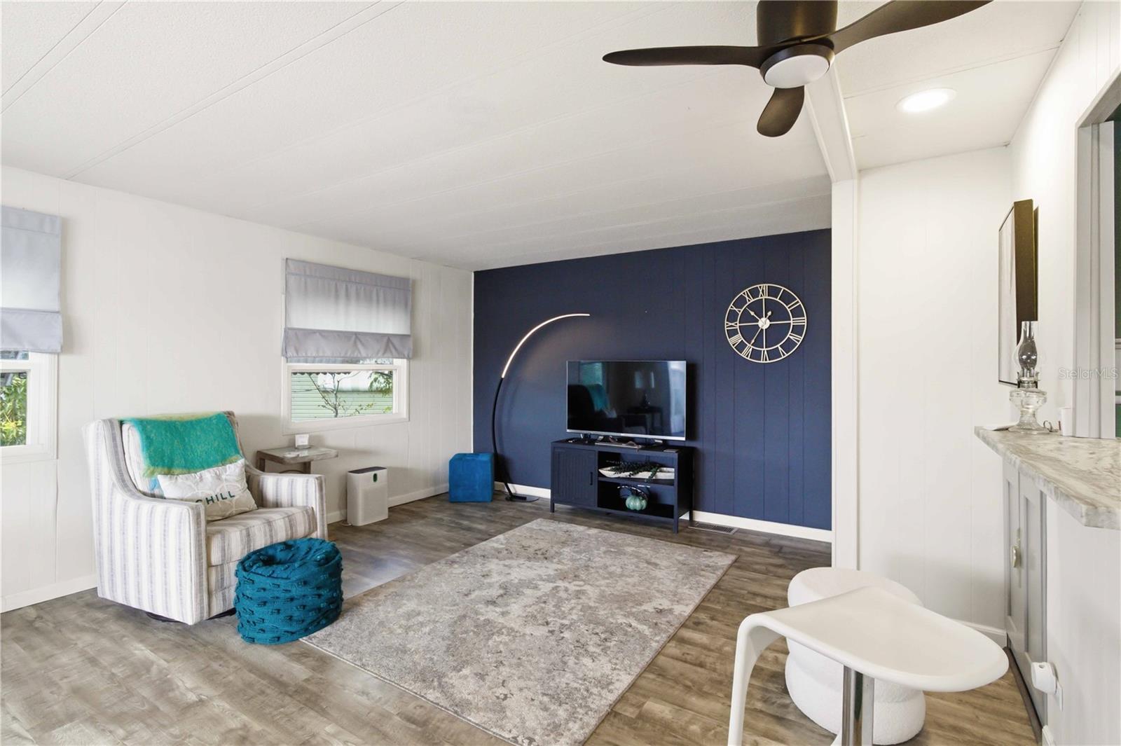 5402 CHATEAU LN