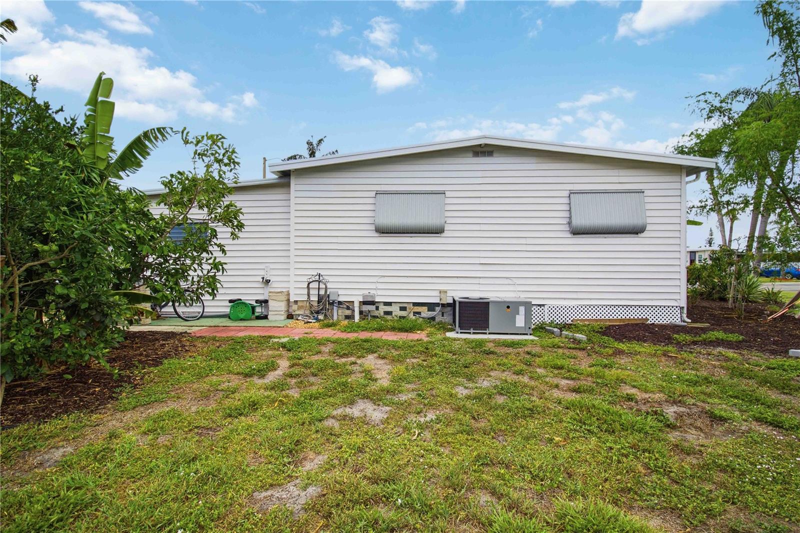 5402 CHATEAU LN