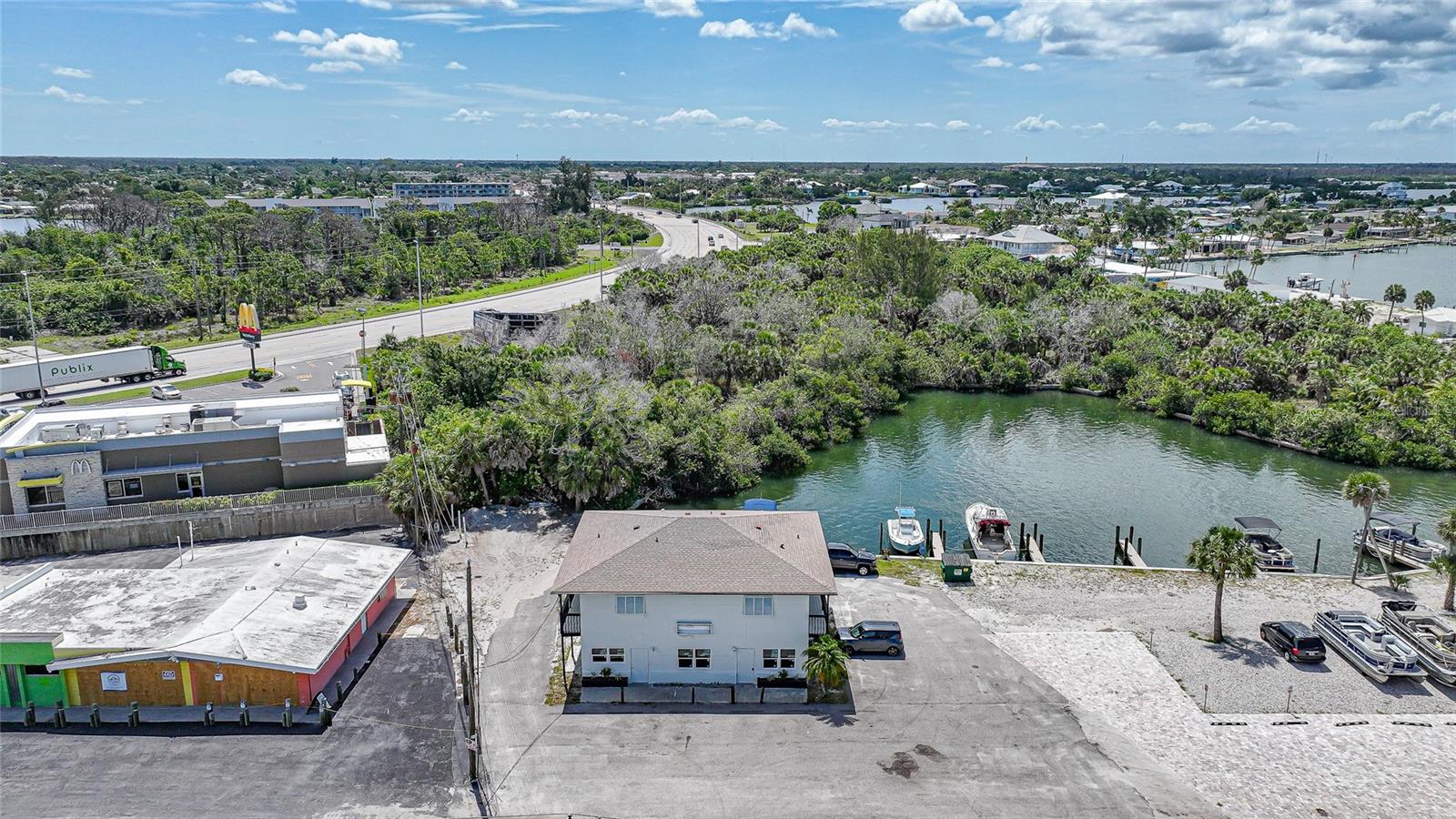 1261 BEACH RD
