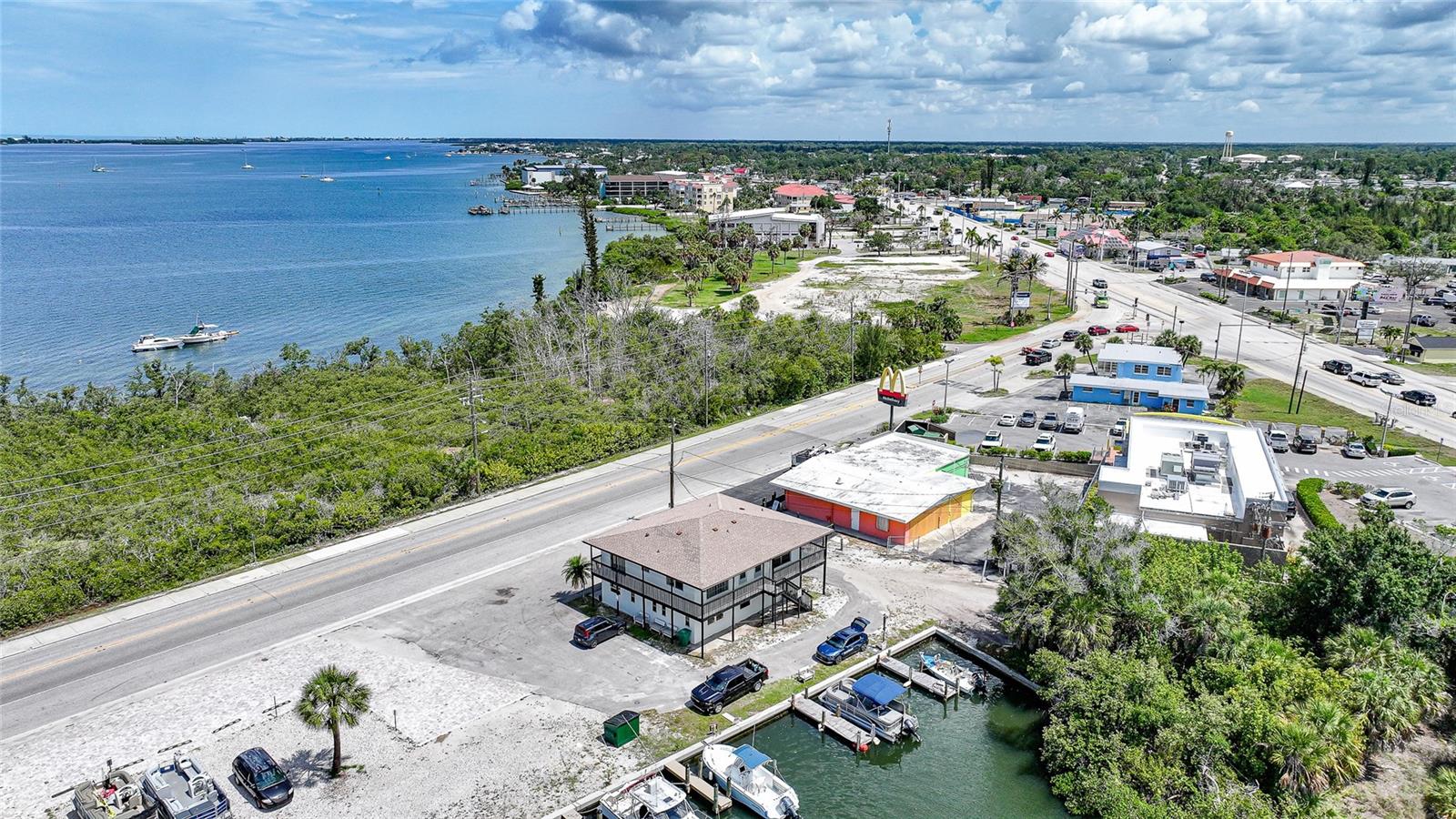 1261 BEACH RD