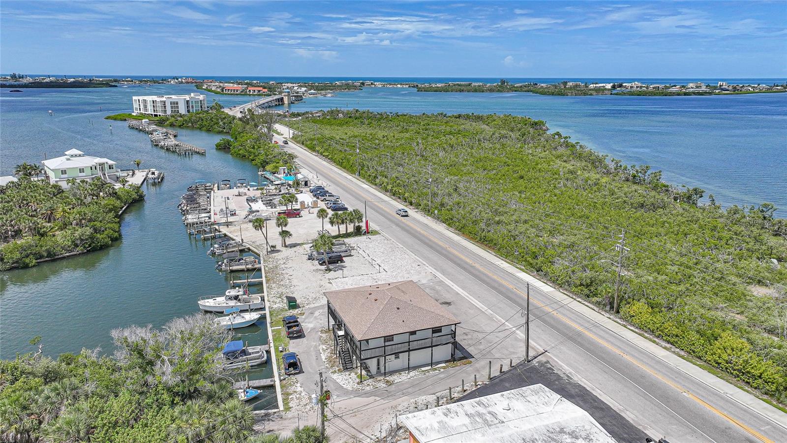 1261 BEACH RD
