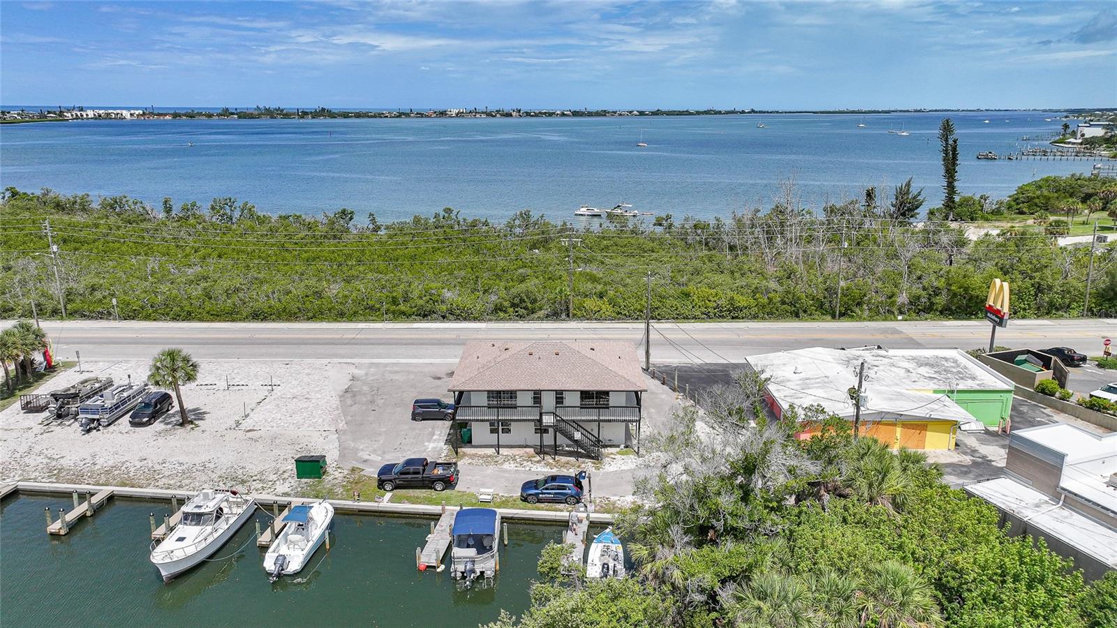 1261 BEACH RD