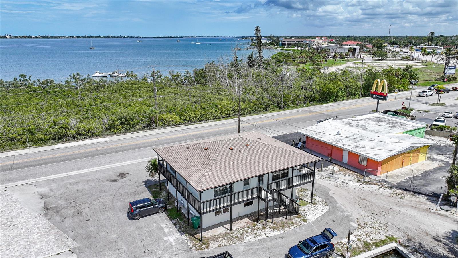 1261 BEACH RD