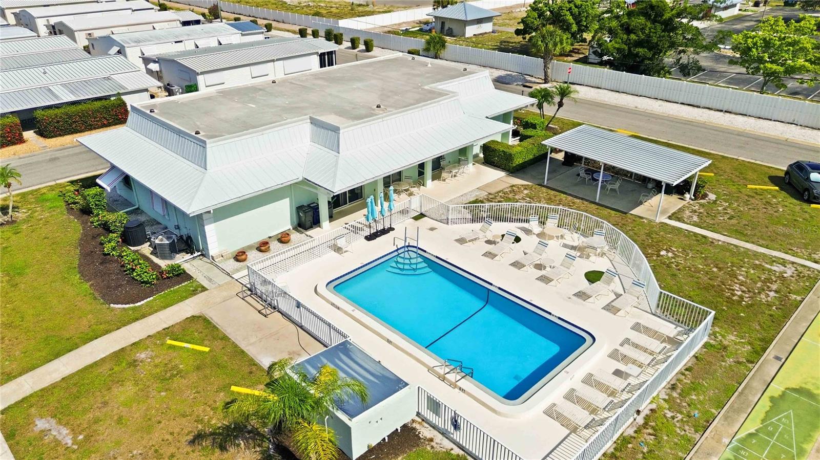 2107 PALMA SOLA BLVD #10