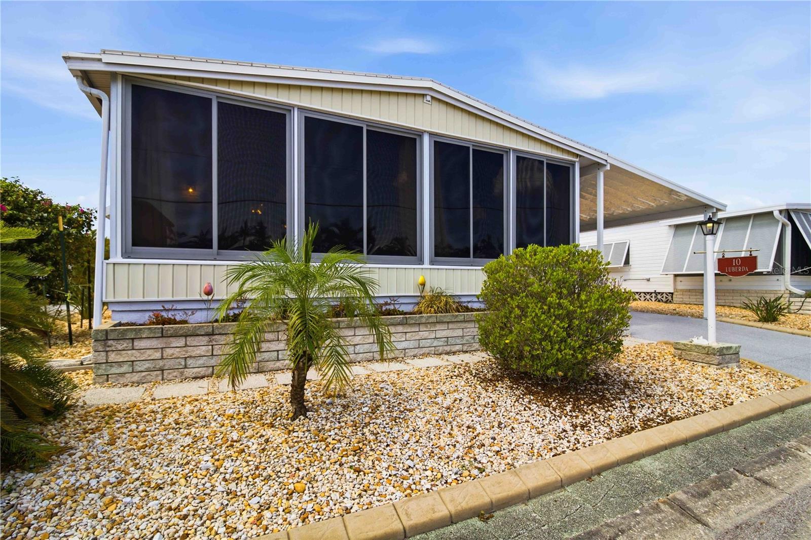 2107 PALMA SOLA BLVD #10