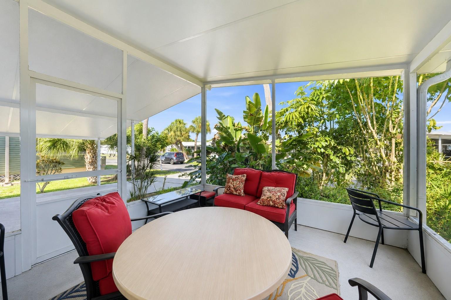 195 S FIJI CIR