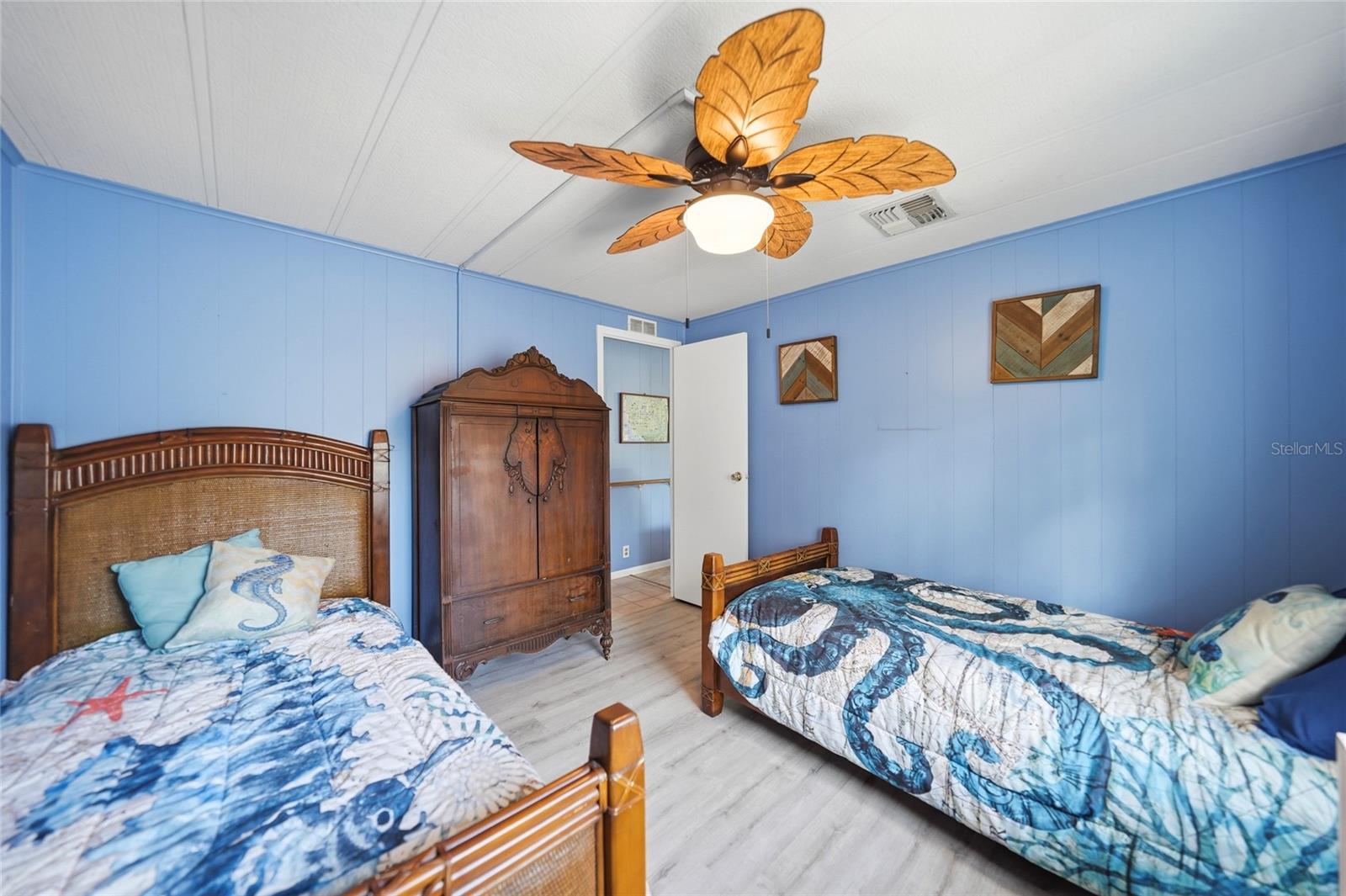 195 S FIJI CIR