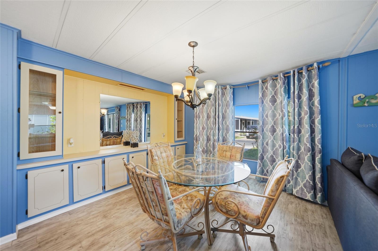 195 S FIJI CIR