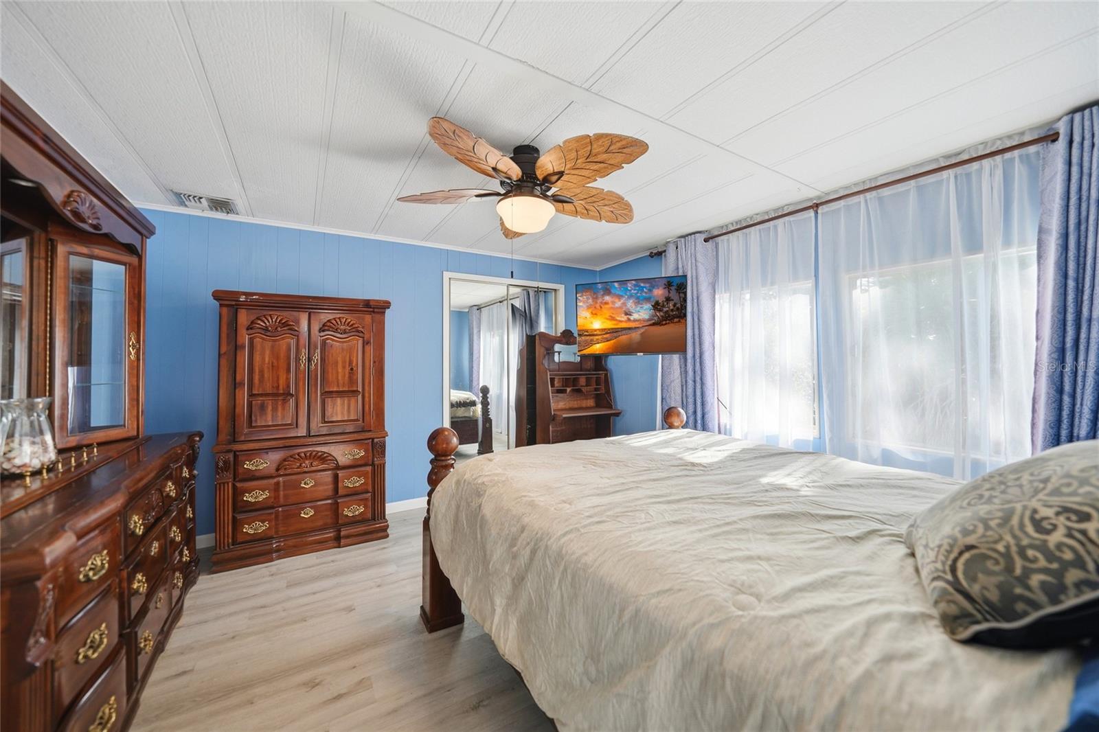 195 S FIJI CIR