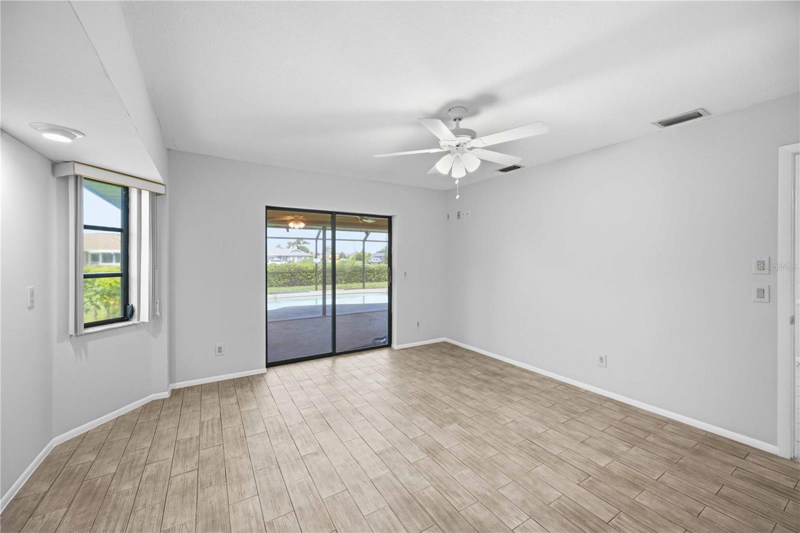 2221 MAURITANIA RD