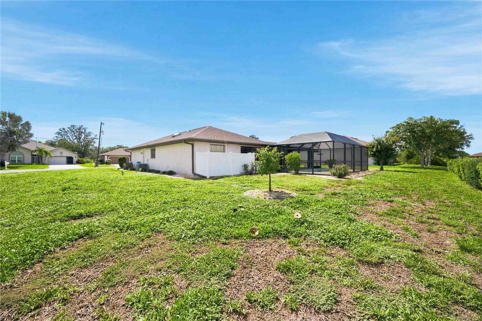 2221 MAURITANIA RD