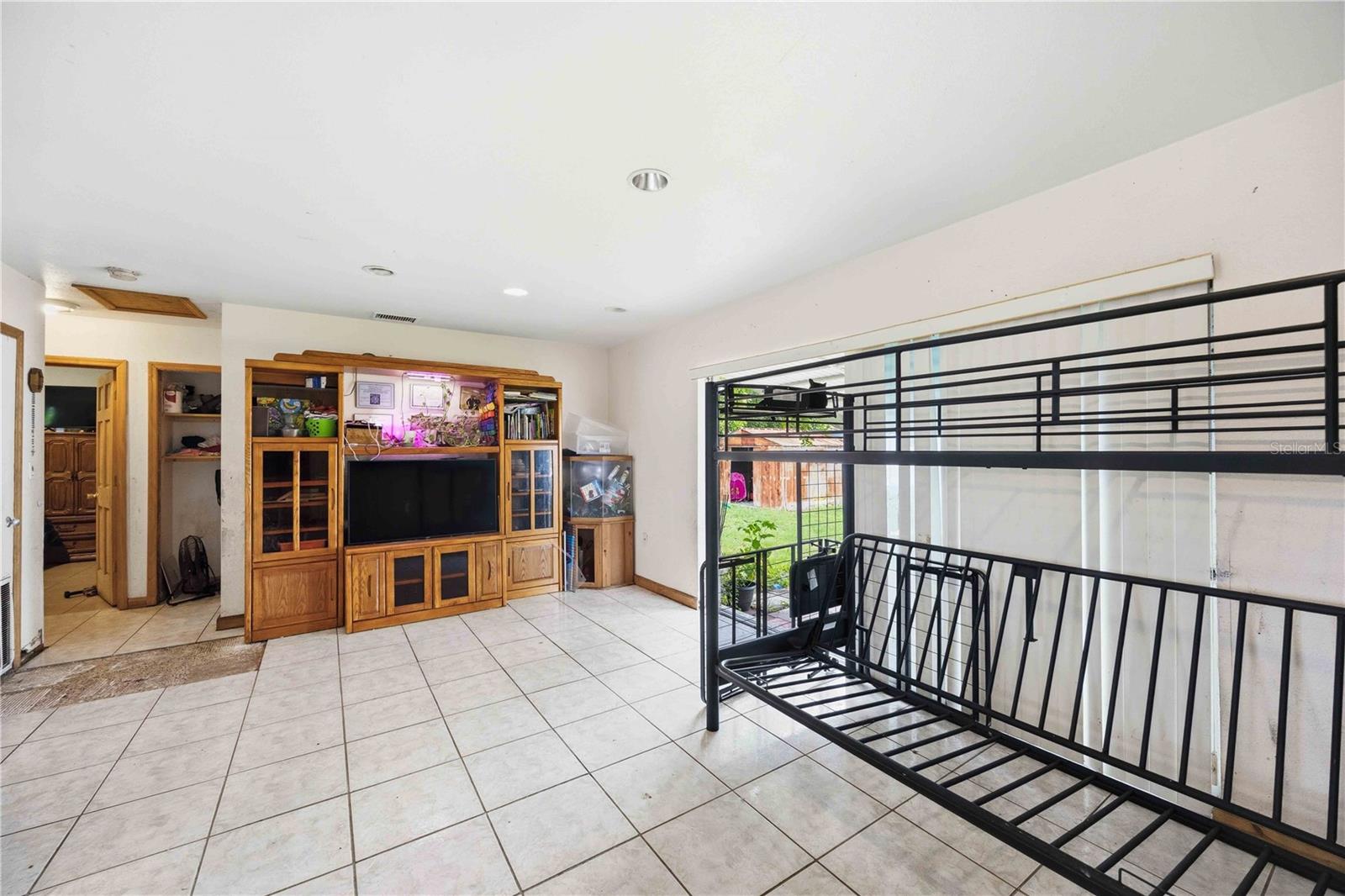 21378 PERCY AVE