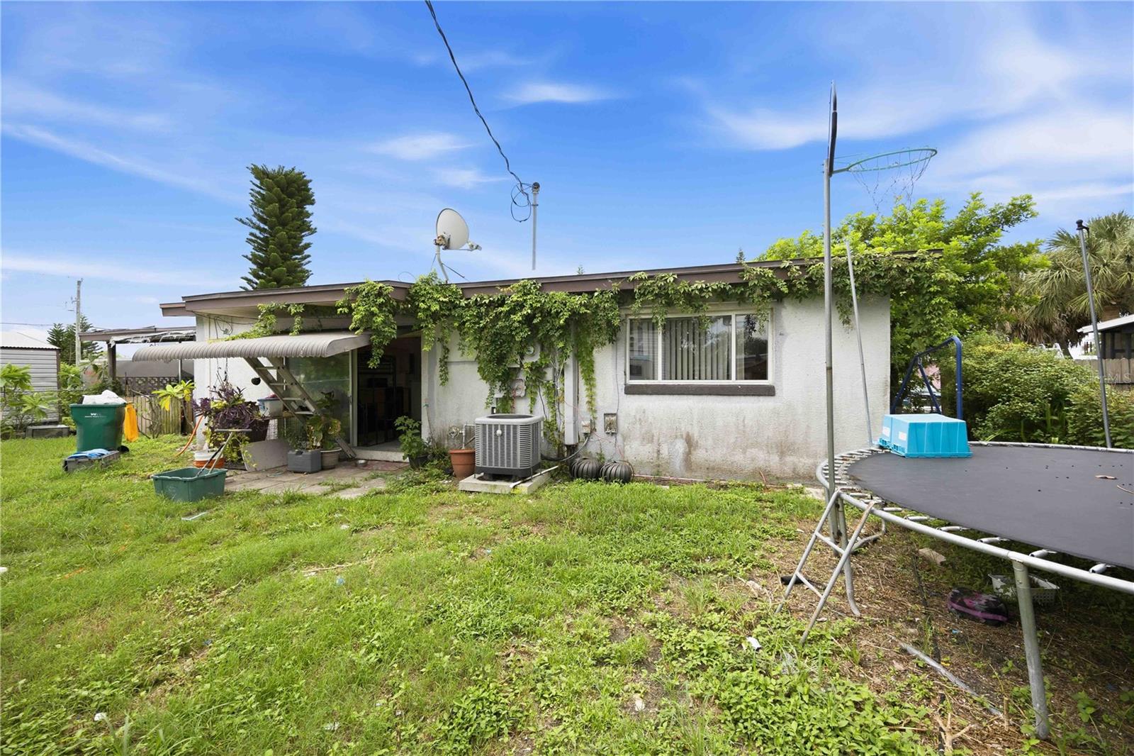 21378 PERCY AVE