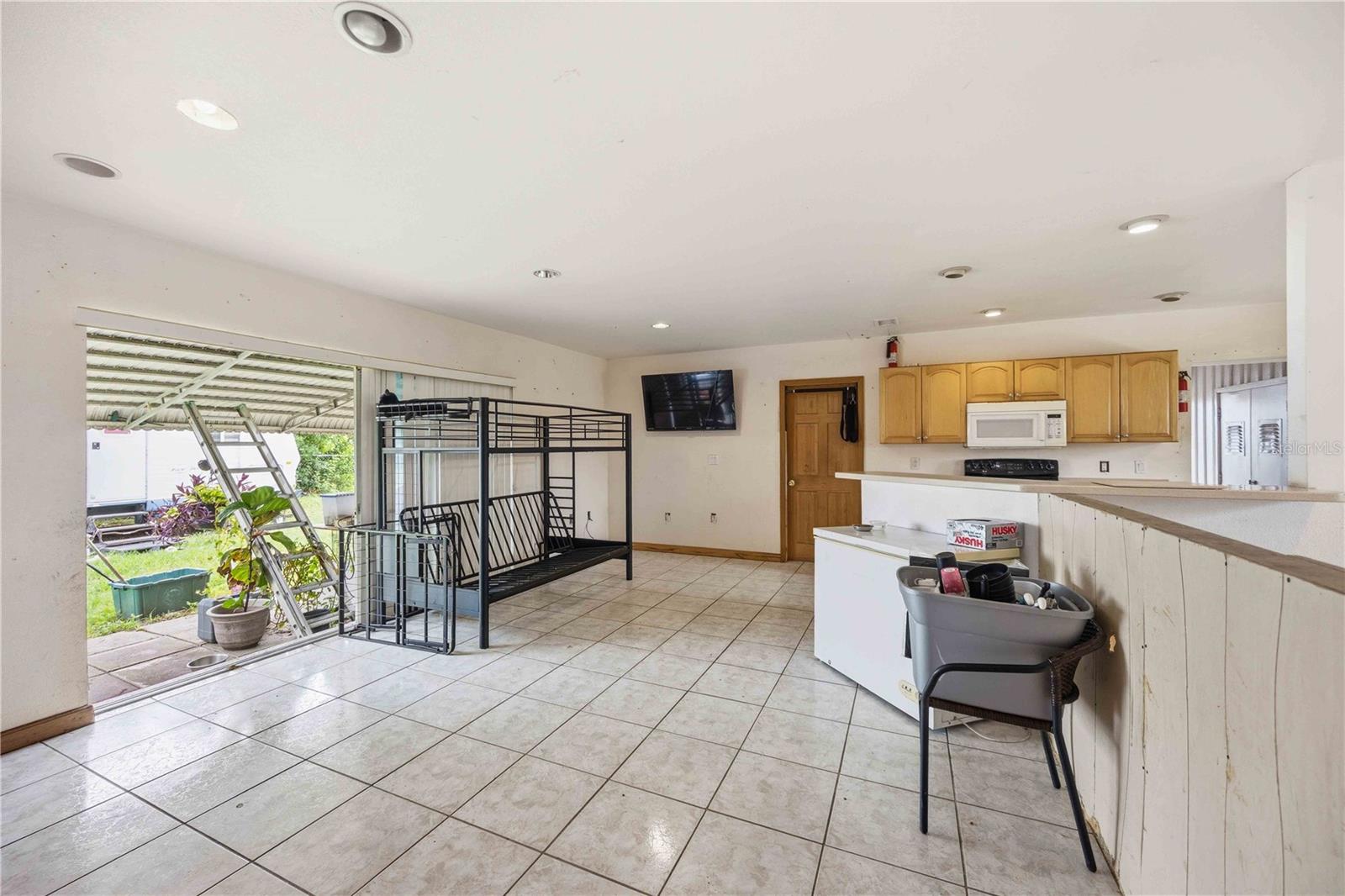 21378 PERCY AVE