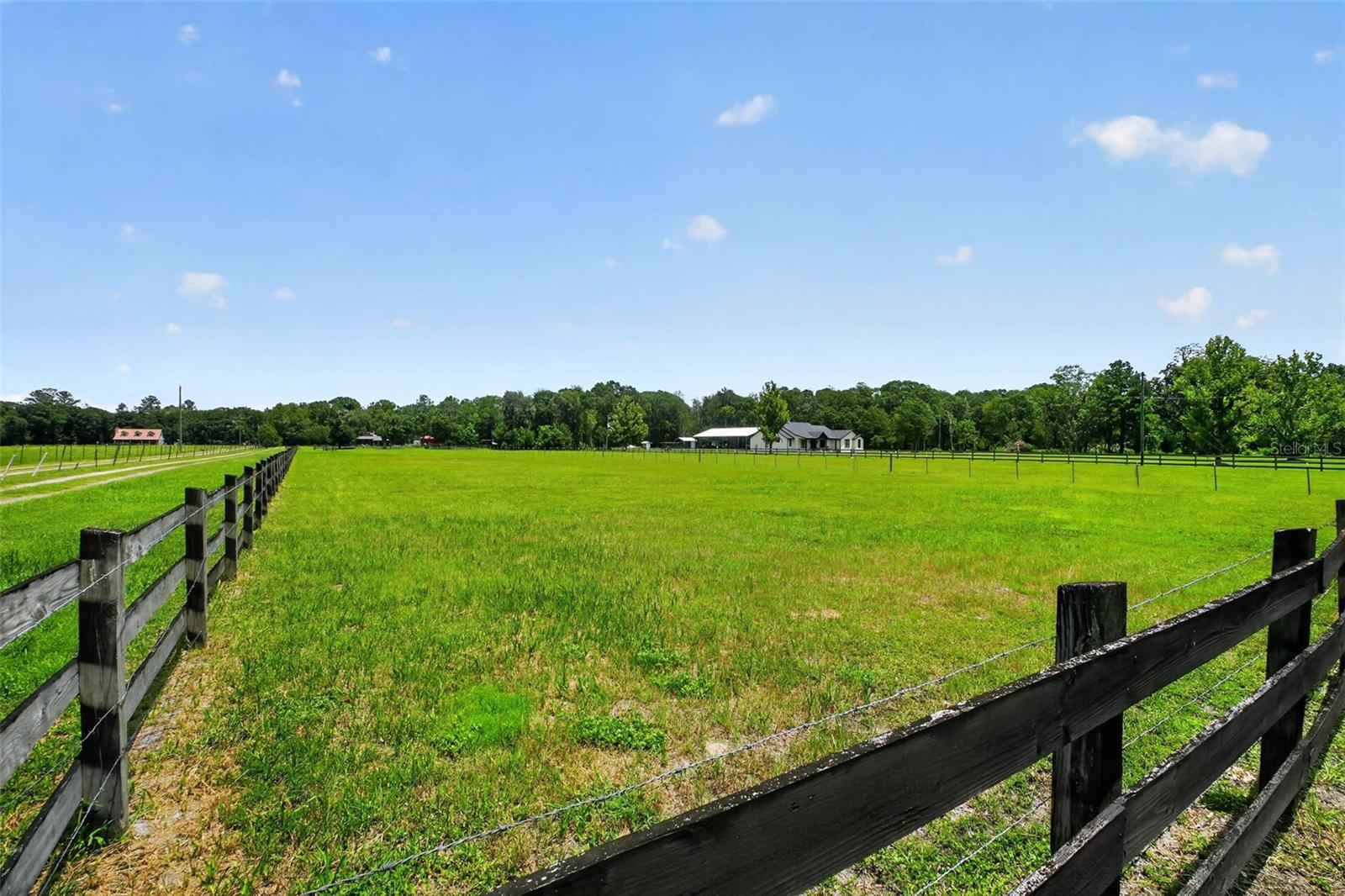 2527 NW COUNTY ROAD 225