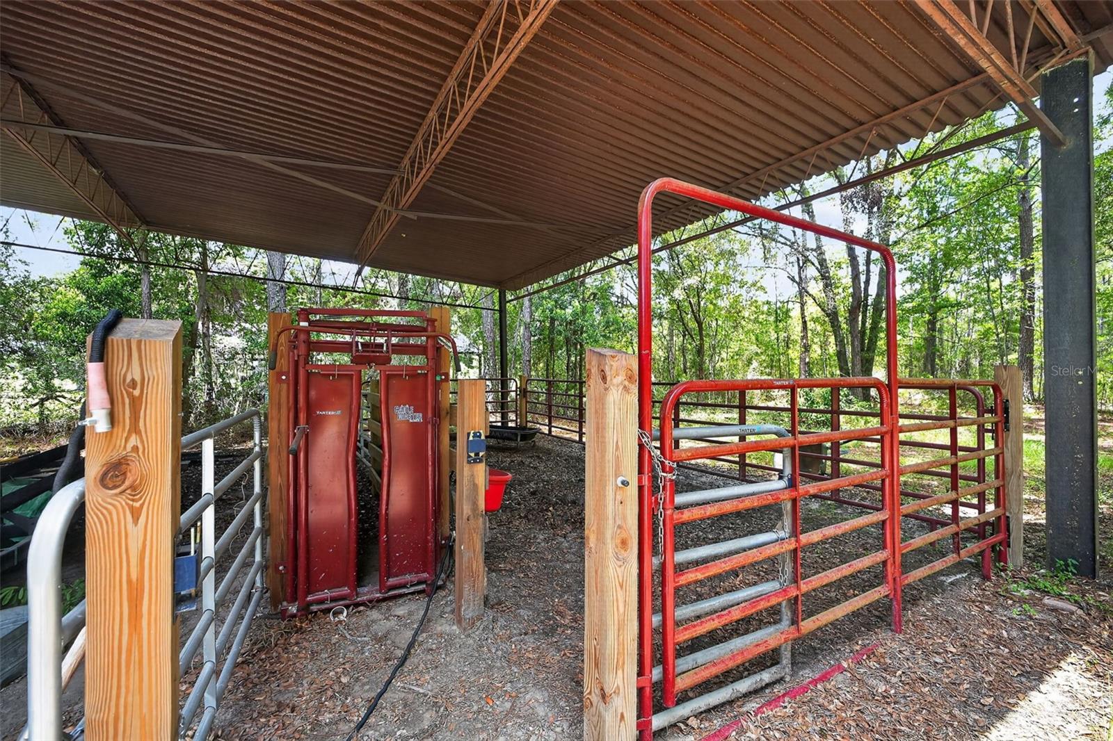 2527 NW COUNTY ROAD 225